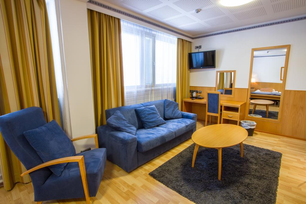 Economy Hotel Savonia Куопио Экстерьер фото