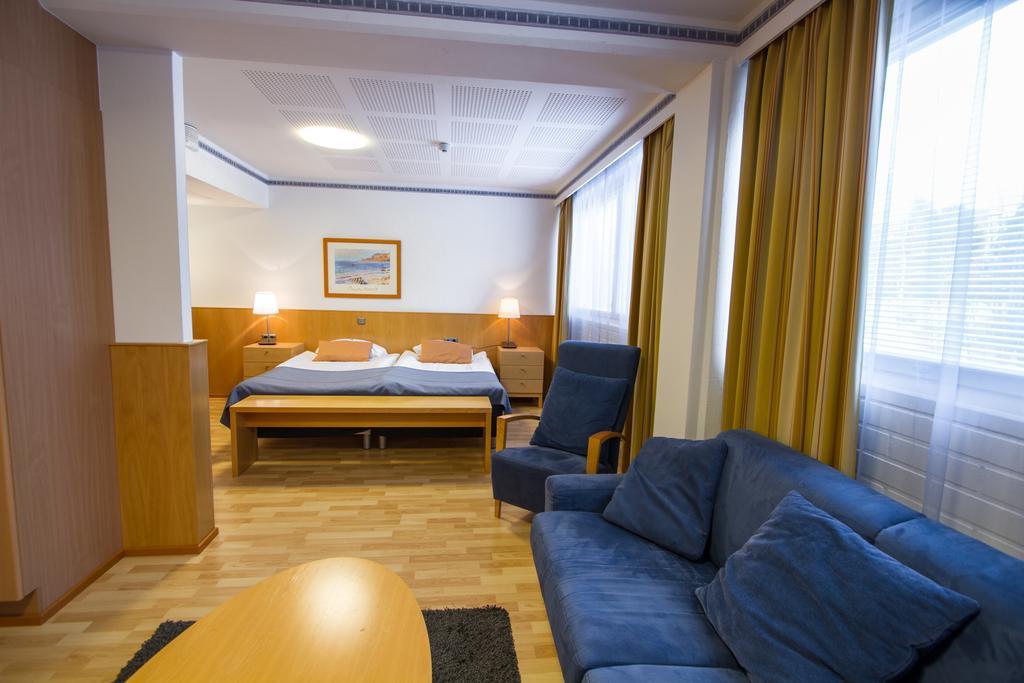 Economy Hotel Savonia Куопио Экстерьер фото